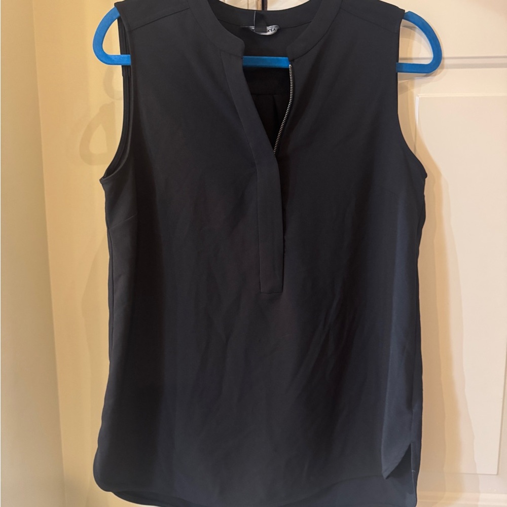 Hillary Radley‎ Sleeveless Black V-Neck Shell Top medium